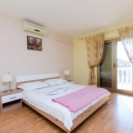 Apartments Zeljka Mundanije Ngoại thất bức ảnh